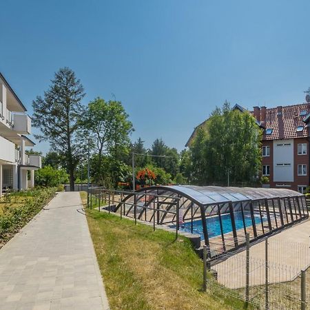 Apartamenty Sun & Snow Baltic Garden Z Basenem I Placem Zabaw Sztutowo Exteriör bild