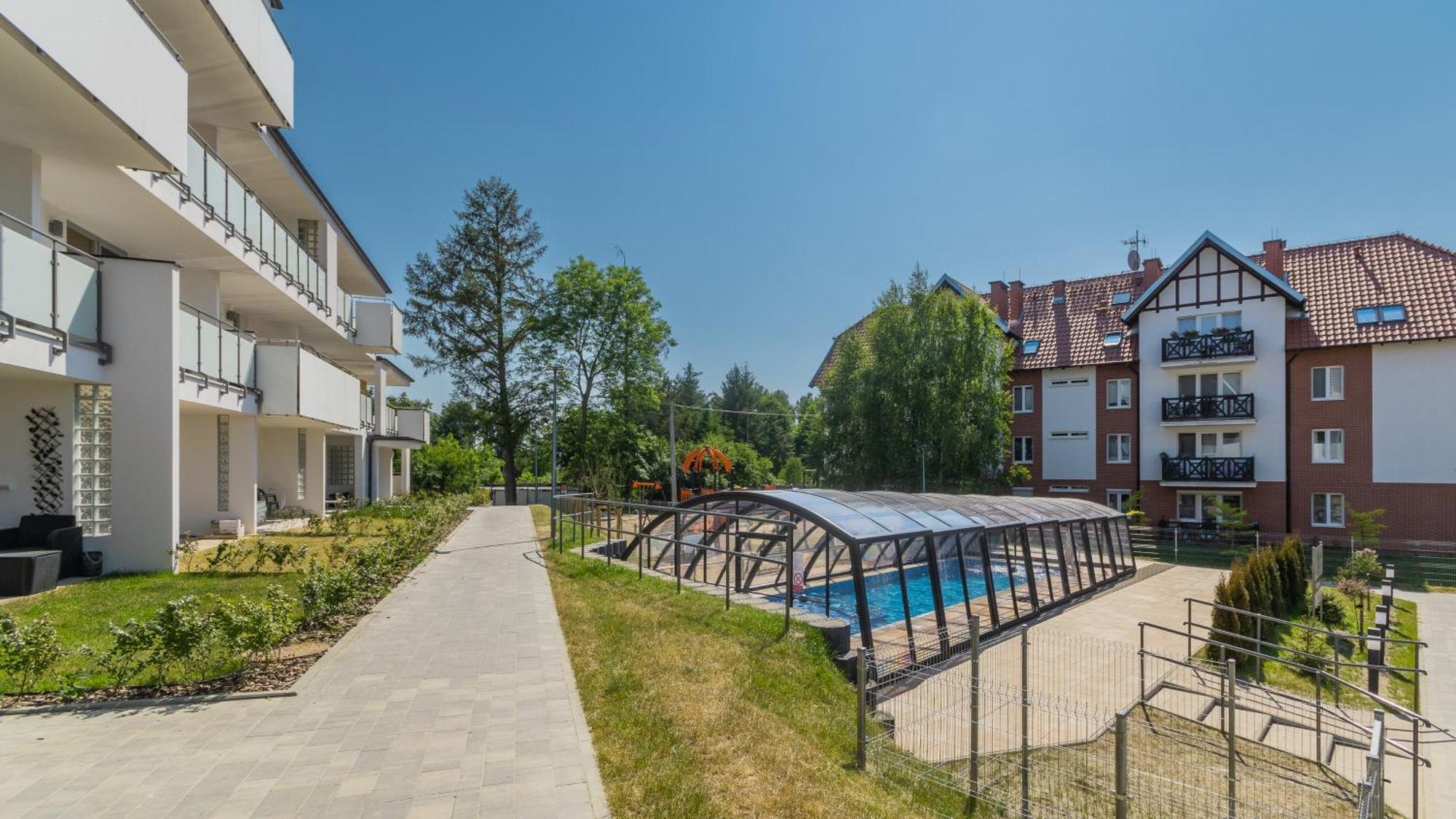 Apartamenty Sun & Snow Baltic Garden Z Basenem I Placem Zabaw Sztutowo Exteriör bild